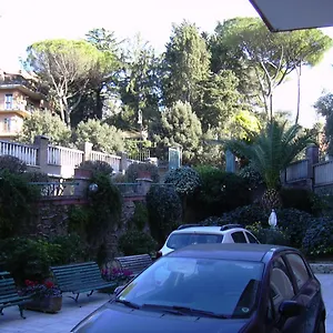 Casa Per Ferie Suore Domenicane Hotel Řím