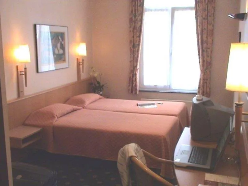 Safestay Brussels Grand Place 3*,  Belgio